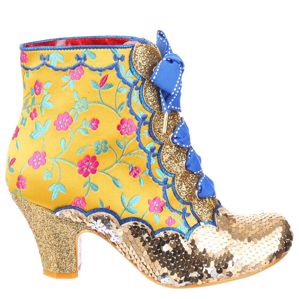 Chinese Whispers x Irregular Choice